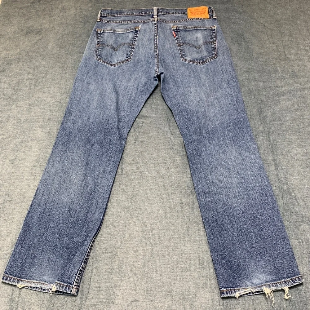 Levi's 559 Jeans Mens 33x30 Blue Denim Frayed Hem Comfort Relaxed Fit Outdoor